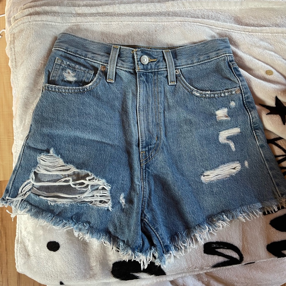 Levi’s shorts